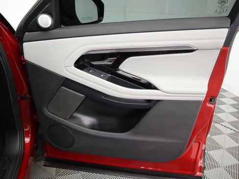 Certified 2023 Land Rover Range Rover Evoque R-Dynamic SE image 25