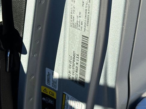 Used 2023 Jeep Wrangler Sahara image 20