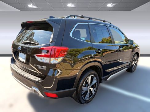 Used 2021 Subaru Forester Touring w/ Popular Package #2 image 9