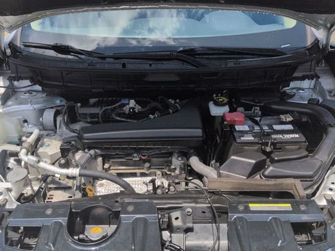 Used 2019 Nissan Rogue SV w/ Premium Package AWD/4WD image 32