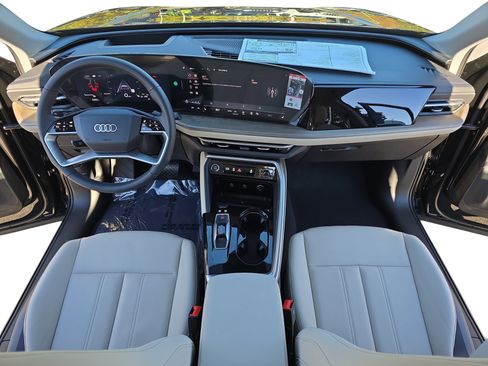 New 2025 Audi Q5 Premium Plus image 9