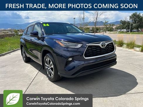 Used 2026 Toyota Highlander Limited AWD/4WD image 1