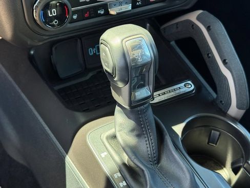 Used 2024 Ford Bronco Outer Banks AWD/4WD image 25