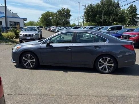 Used 2016 Subaru Legacy 2.5i Limited AWD/4WD image 3