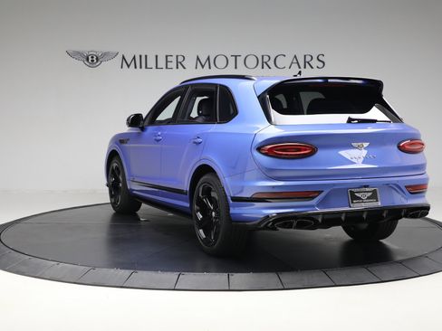 Certified 2024 Bentley Bentayga image 5
