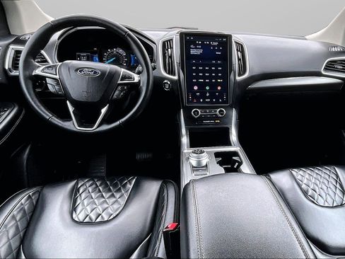 Used 2024 Ford Edge Titanium image 14