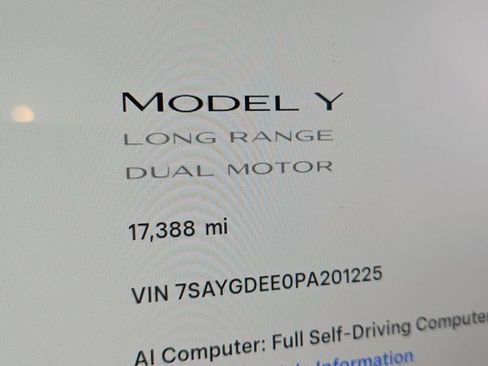Used 2023 Tesla Model Y Long Range AWD/4WD image 11