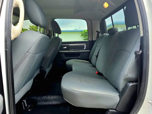 Used 2018 RAM 3500 SLT w/ Protection Group AWD/4WD image 7