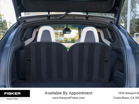 Used 2022 Tesla Model X image 25