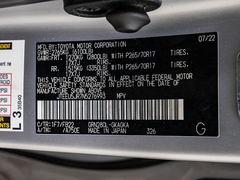 Used 2022 Toyota 4Runner SR5 RWD image 35