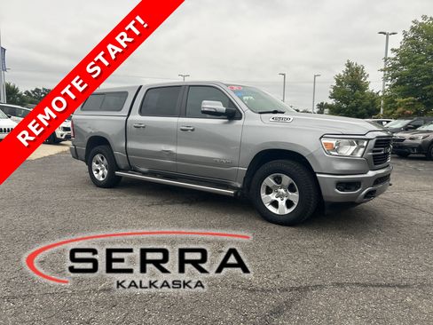 Used 2020 RAM 1500 Big Horn AWD/4WD image 1