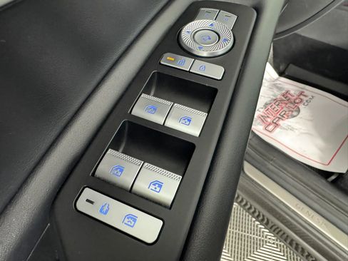 Used 2025 Genesis GV80 2.5T Advanced image 44