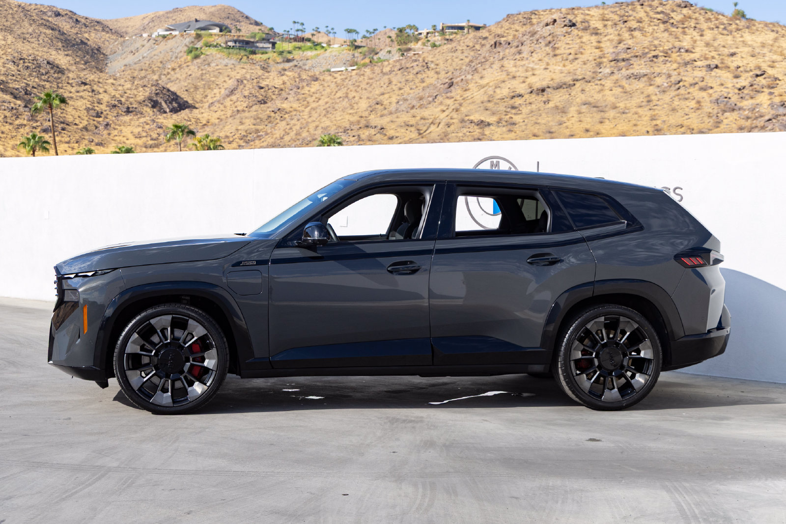 Certified 2024 BMW XM AWD/4WD image 3