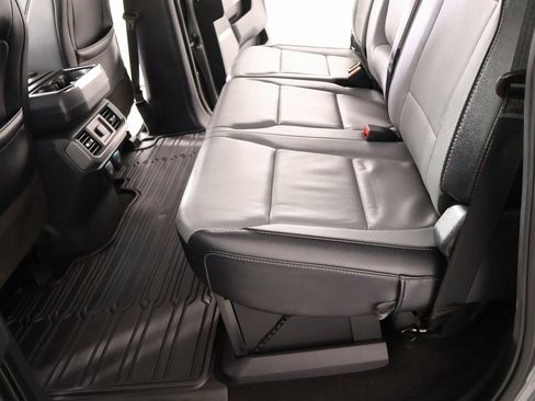 Used 2022 Ford F150 Lightning Lariat image 14