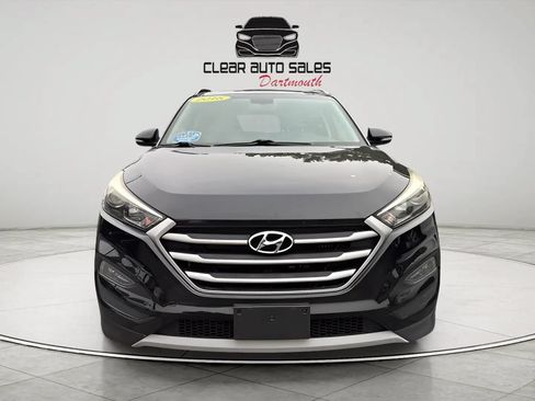 Used 2018 Hyundai Tucson Value AWD/4WD image 2