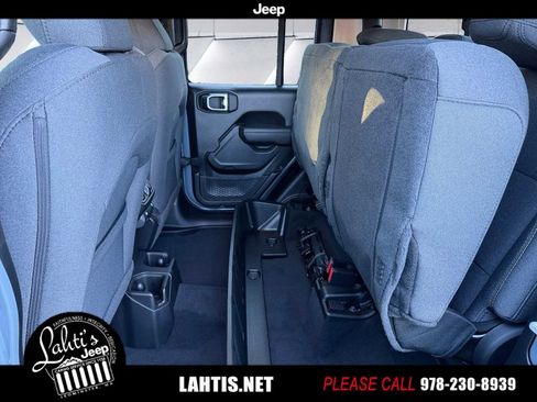 New 2026 Jeep Gladiator Sport image 12