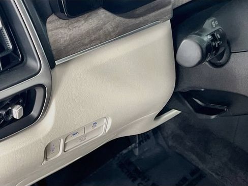 Used 2023 Kia Sorento EX FWD image 10