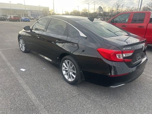 Used 2021 Honda Accord LX image 6