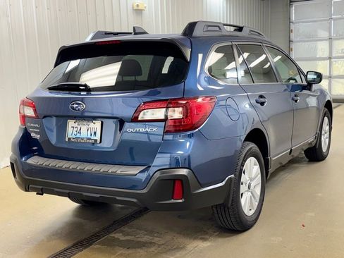 Used 2019 Subaru Outback 2.5i Premium AWD/4WD image 5