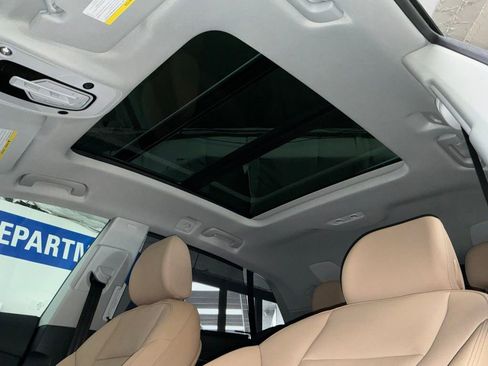 Used 2025 Audi Q8 Premium Plus w/ Premium Plus Package image 5