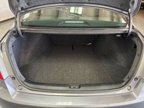 Used 2014 Honda Accord EX-L image 19