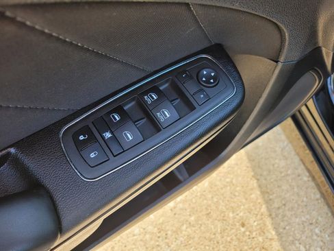 Used 2022 Dodge Charger R/T w/ Blacktop Package RWD image 18