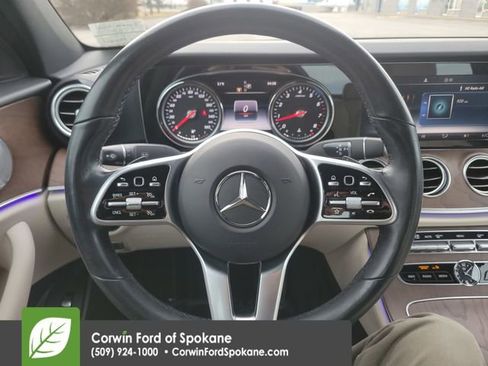 Used 2019 Mercedes-Benz E 300 4MATIC image 27