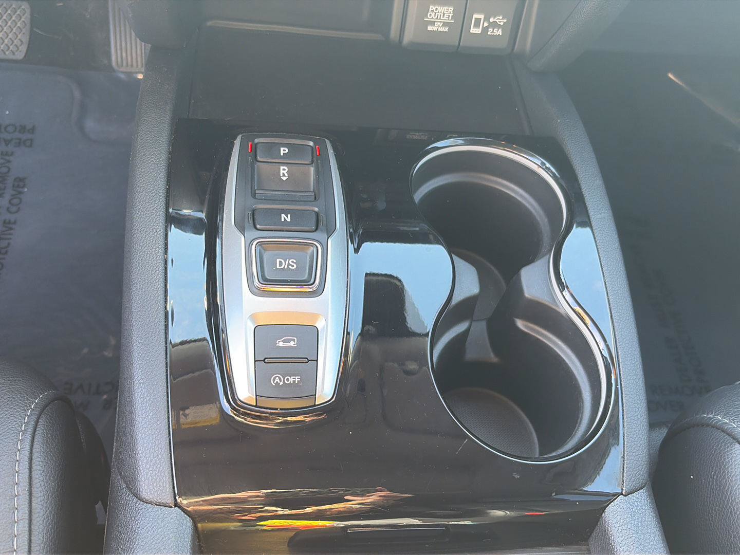 Used 2020 Honda Pilot Touring image 11