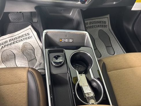 New 2026 Chevrolet Equinox ACTIV w/ Convenience Package III FWD image 10