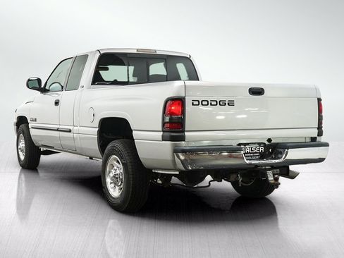Used 2002 Dodge Ram 2500 Truck 2WD Quad Cab image 3