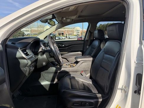 Used 2018 GMC Acadia Denali w/ Technology Package image 13