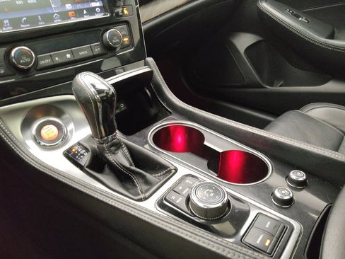Used 2016 Nissan Maxima Platinum w/ Interior Lighting Package FWD image 26