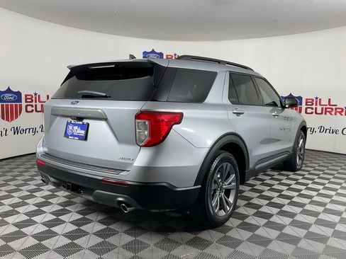 Certified 2022 Ford Explorer XLT w/ Equipment Group 202A AWD/4WD image 3