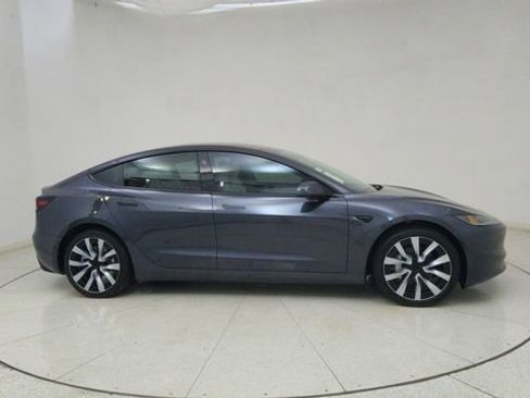 Used 2025 Tesla Model 3 Long Range image 60