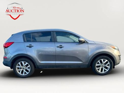 Used 2016 Kia Sportage LX w/ Option Group 017 FWD image 4