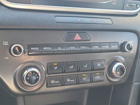 Used 2022 Kia Sportage LX image 24