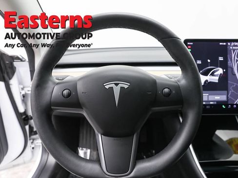 Used 2019 Tesla Model 3 Long Range image 10