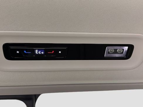 New 2025 Volkswagen ID. Buzz 1st Edition image 27