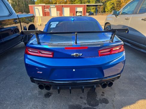 Used 2018 Chevrolet Camaro SS image 4