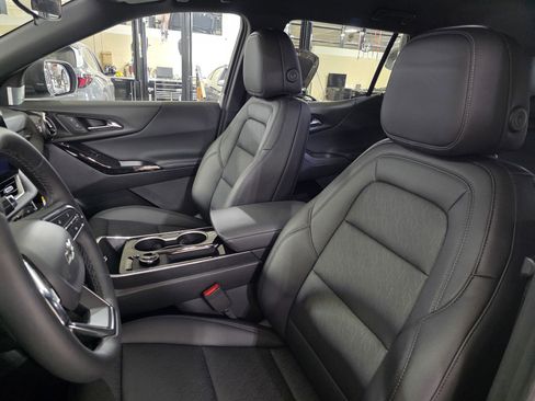 New 2026 Chevrolet Equinox LT w/ Convenience Package II image 22