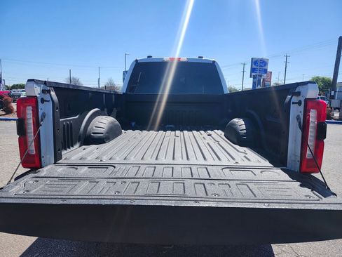 Used 2023 Ford F250 Lariat w/ Tow Technology Package image 5