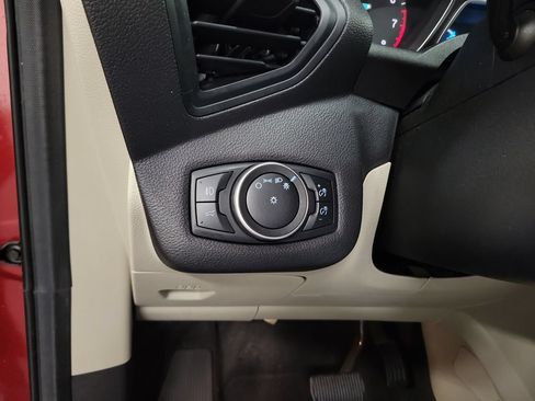Used 2018 Ford Escape SE AWD/4WD image 25