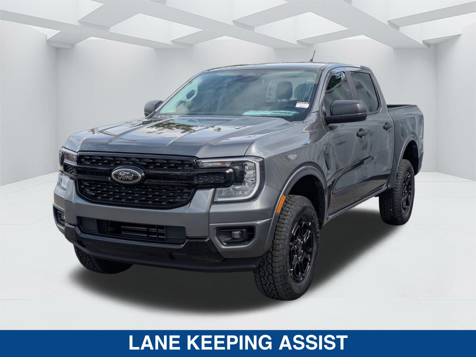 New 2026 Ford Ranger XLT w/ Black Appearance Package RWD image 9