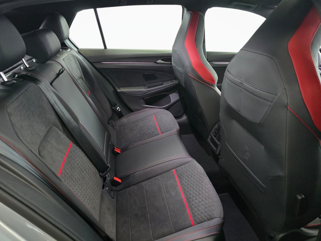 New 2026 Volkswagen GTI SE FWD image 40