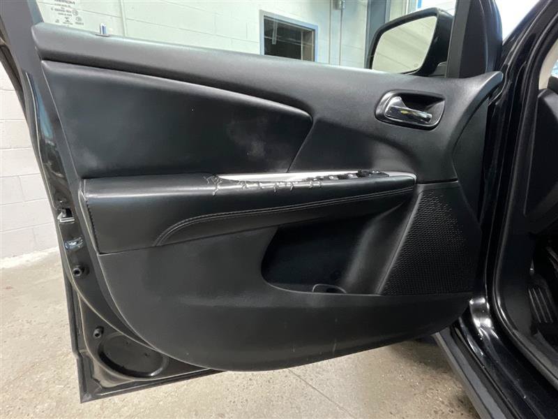 Used 2018 Dodge Journey SE w/ Popular Equipment Group FWD image 10