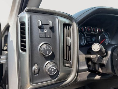 Used 2019 Chevrolet Silverado 2500 LTZ w/ Duramax Plus Package AWD/4WD image 10