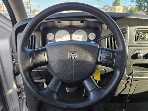 Used 2004 Dodge Ram 1500 Truck SLT image 16