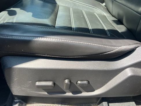Used 2017 Ford Escape Titanium FWD image 24