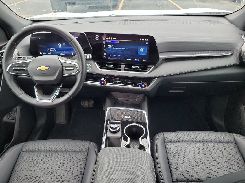Used 2026 Chevrolet Equinox LT w/ Convenience Package II AWD/4WD image 13