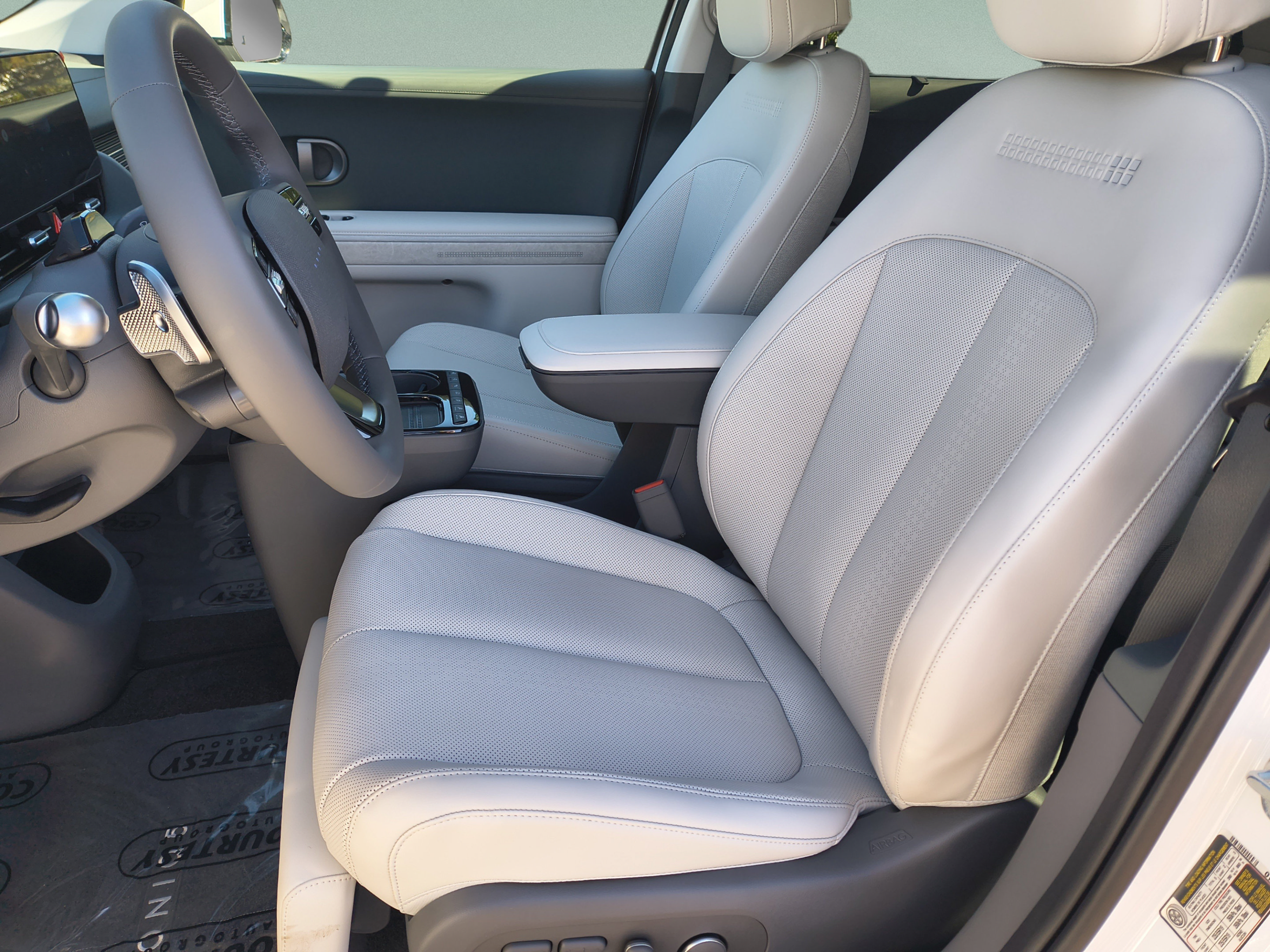 New 2027 Hyundai Ioniq 5 Limited RWD image 18